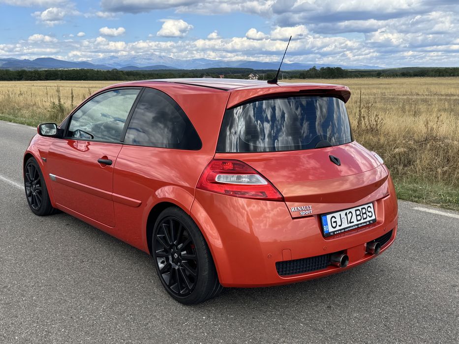 Renault Megane rs 225
