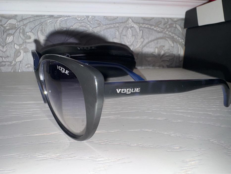 ОРИГИНАЛНИ слънчеви очила Vogue