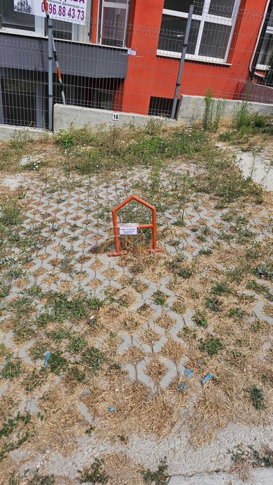 Дава се под наем Гараж / Паркомясто в Варна, м-т Пчелина - 15 кв.м за 61.2 € - Снимка #1