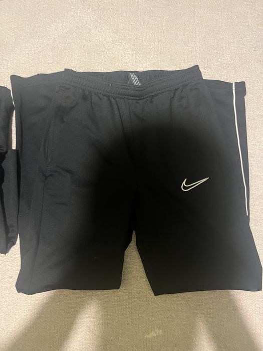 Детски спортен екип Nike