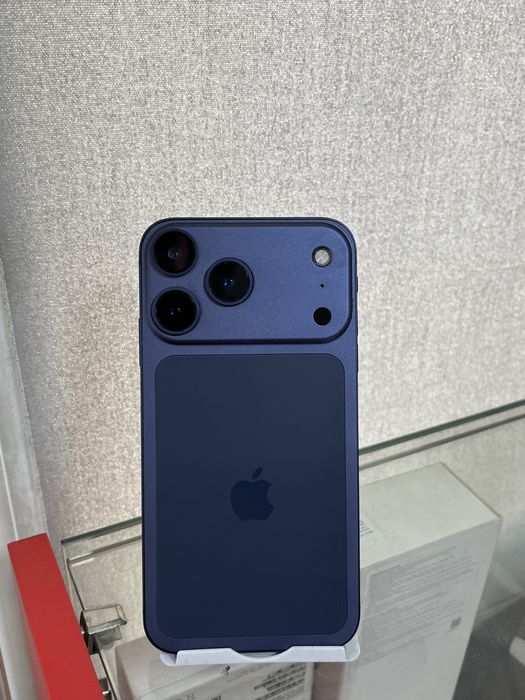Продам Iphone 11,в корпусе 17 pro