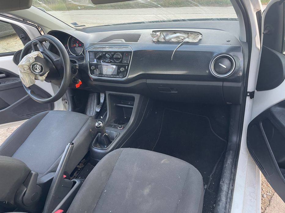 Volkswagen UP, двигател CPG, 1.0 EcoFuel, 68 кс., ск. кутия QCJ, 5 ск.