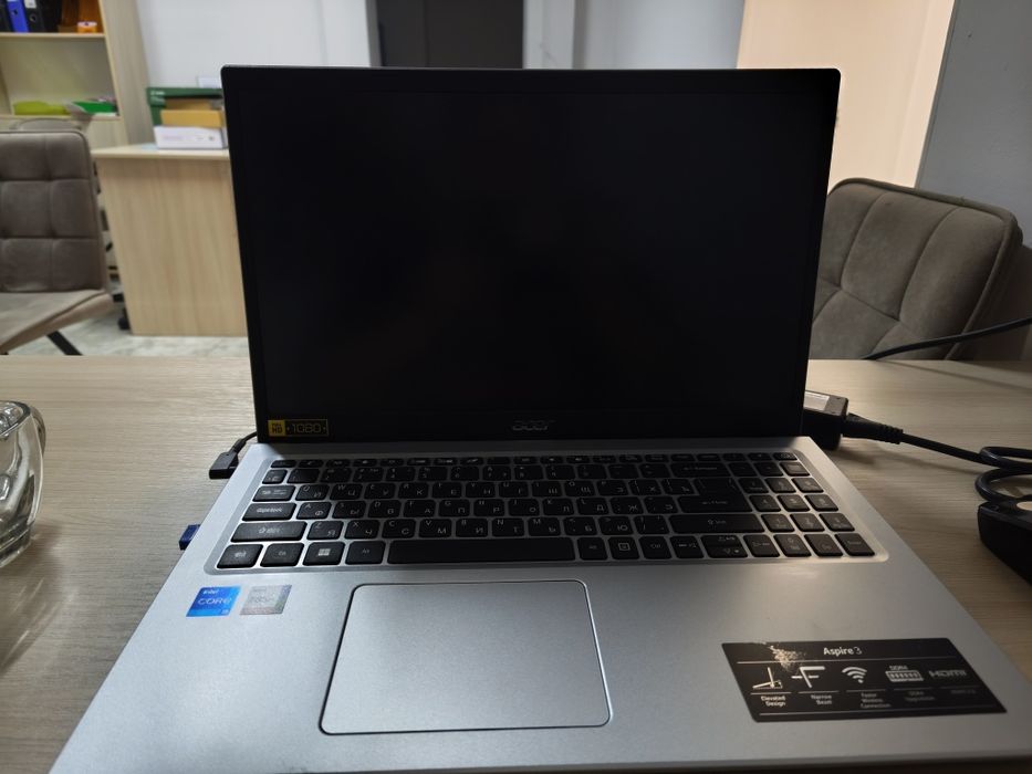 Продаю б/у ноутбук Acer Aspire 3