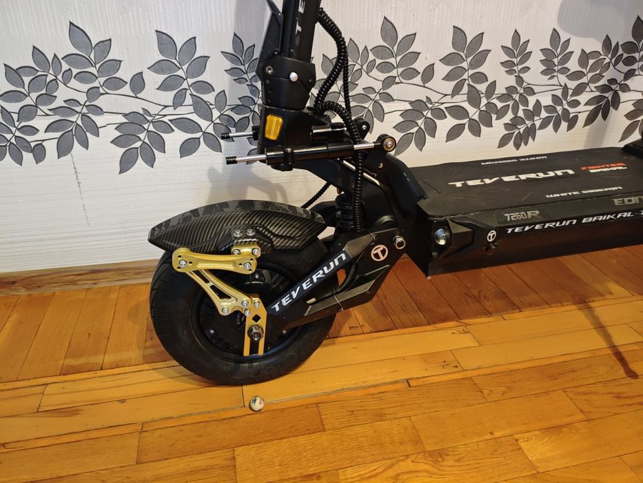Продам электросамокат Teverun 7260r