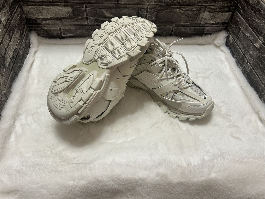 Balenciaga Track