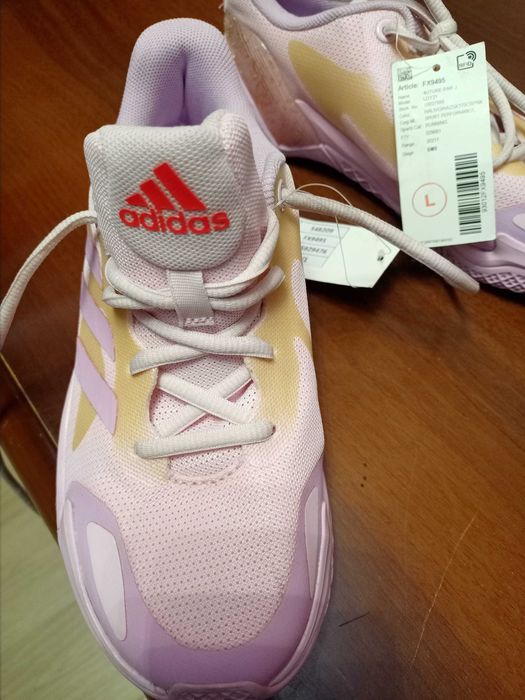 кроссовки женские