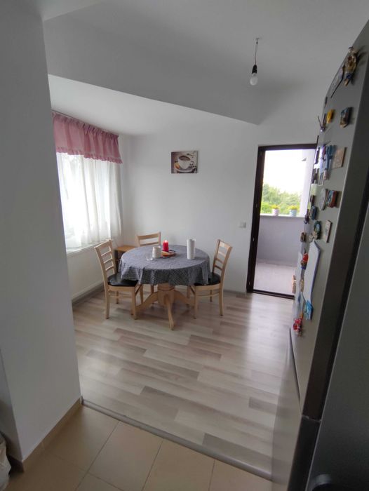 Inchiriez apartament 3 camere Aparatorii patriei