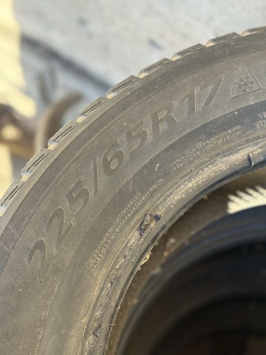 Шины зимние размер R17