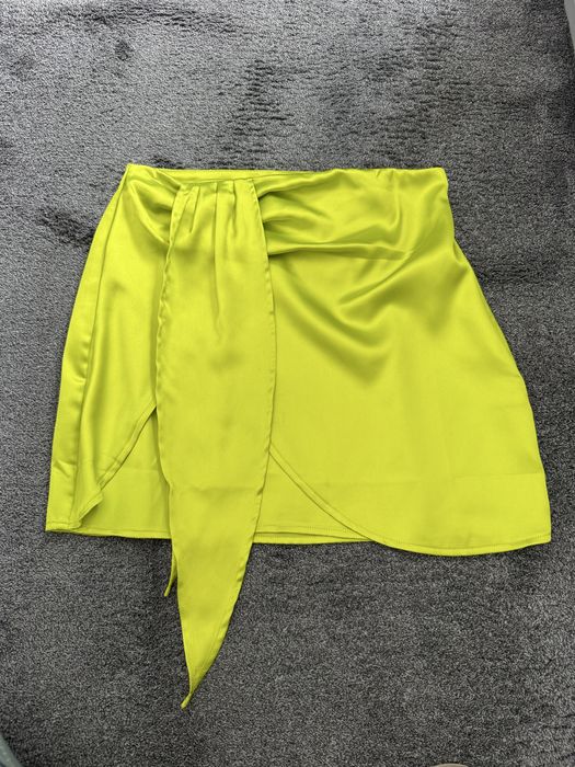 Нови и носени веднъж поли