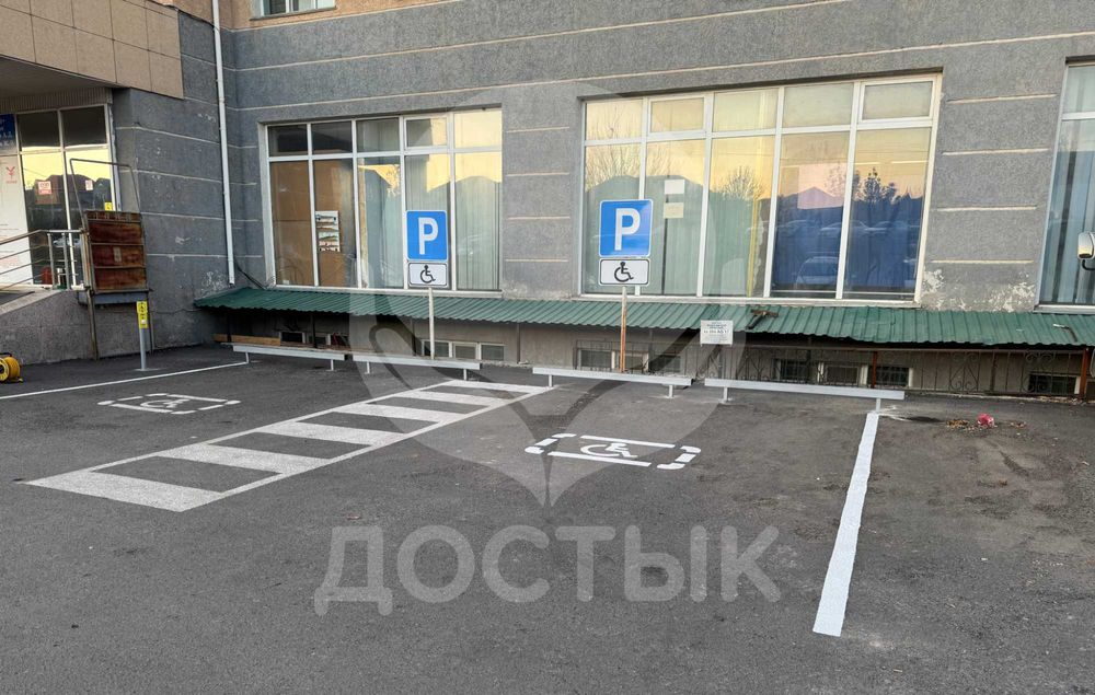 Парковка для инвалидов - знаки, пиктограммы, таблички, барьеры, столбы