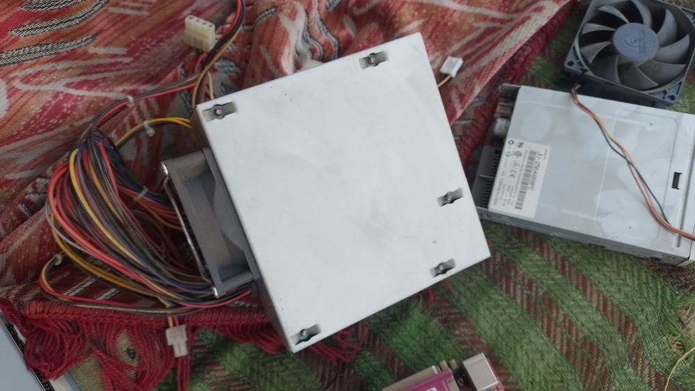 Продам запчасти доя компа