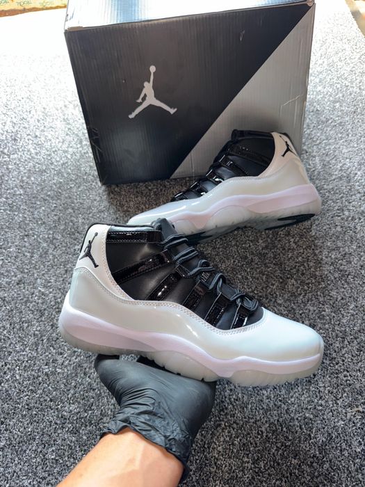 Jordan 11 white