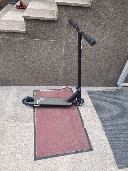 трюковой самокат «Limit”