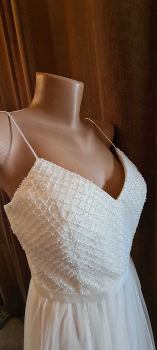 Rochie alba de mireasa ori de ocazie