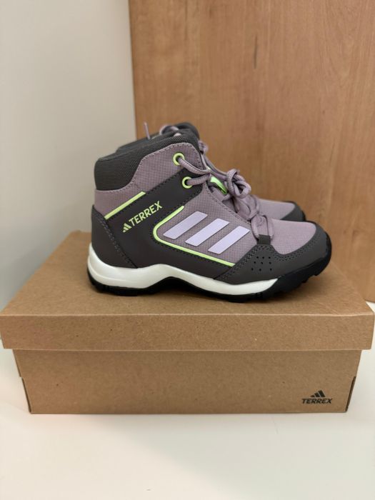 Продам кроссовки ботинки детские