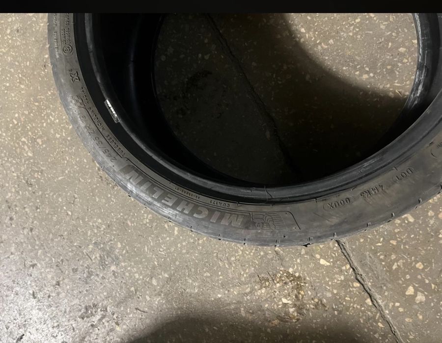 Michelin Pilot Sport 4S 245/35 R19