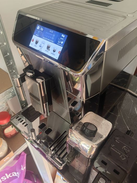 expresor Delonghi primadonna elite stare excelenta