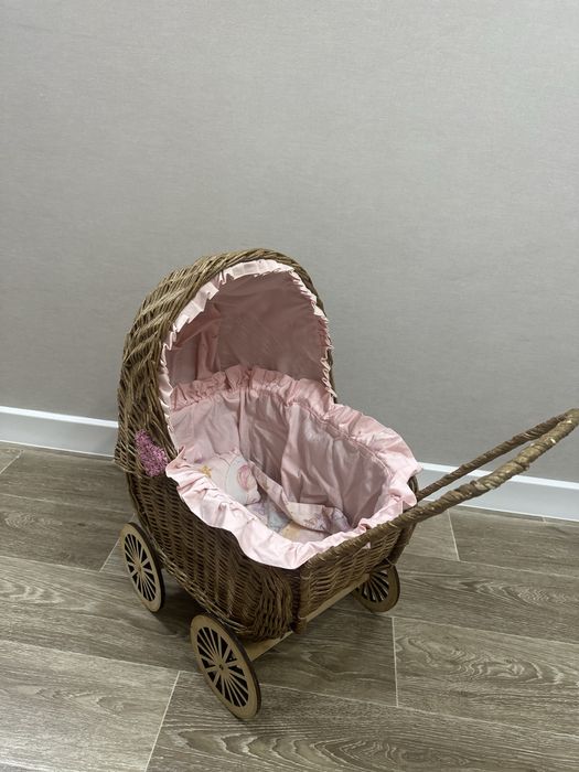 Коляска для кукол