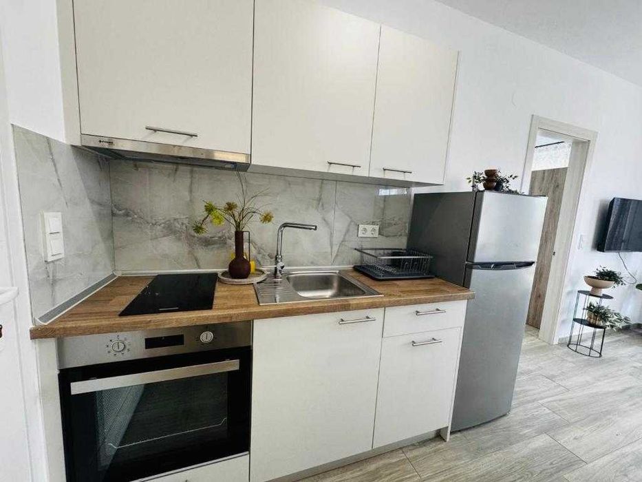 Апартамент под наем на 1-ви етаж в Паралия Офринио