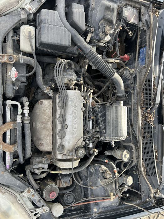 Honda Civic 1.4i на части