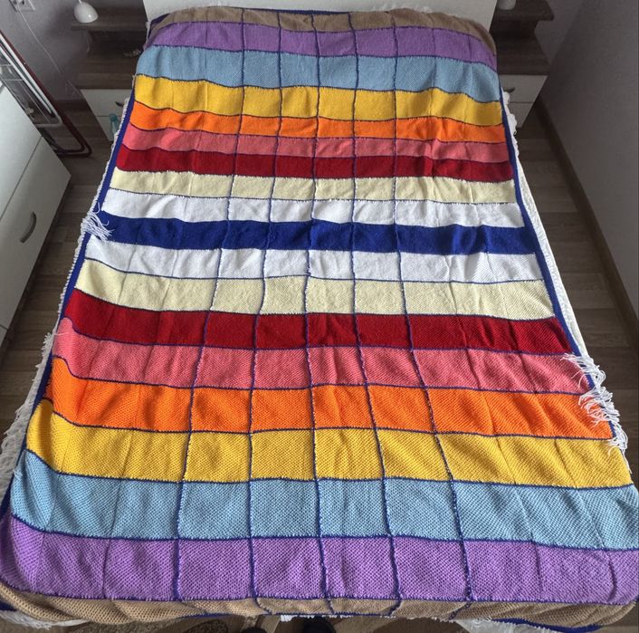 Плетено ,вълнено одеало