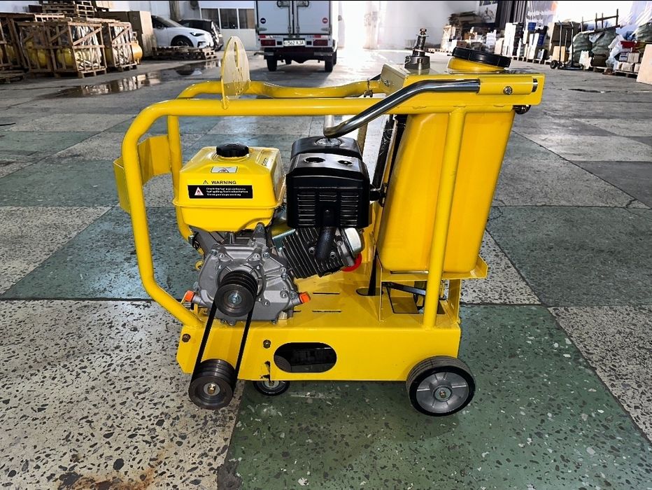 Asfaltarez. betonarez. benzinoviy ROLF