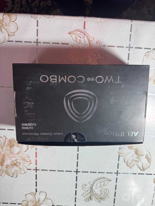 AB IPBox TWO Combo (1x DVB-S2X + 1x DVB-T2/T/C)