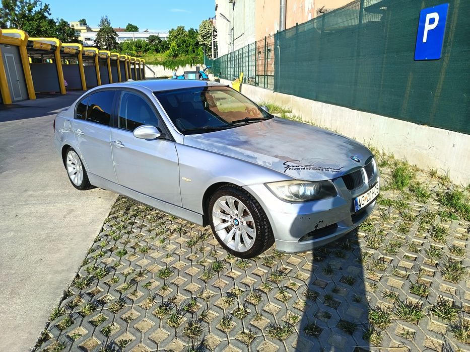 Vând BMW E90 an 2006 320D