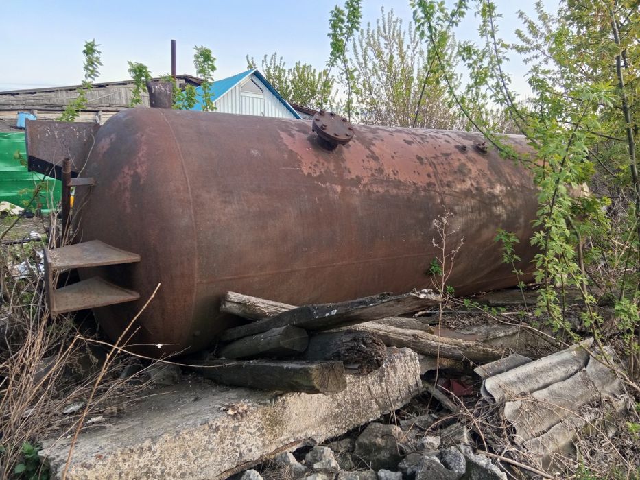 Продам емкость 5 куб.