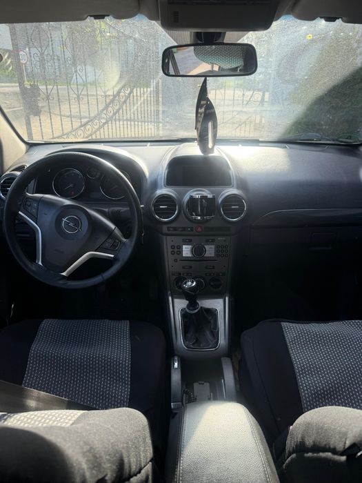 Vând Opel Antara
