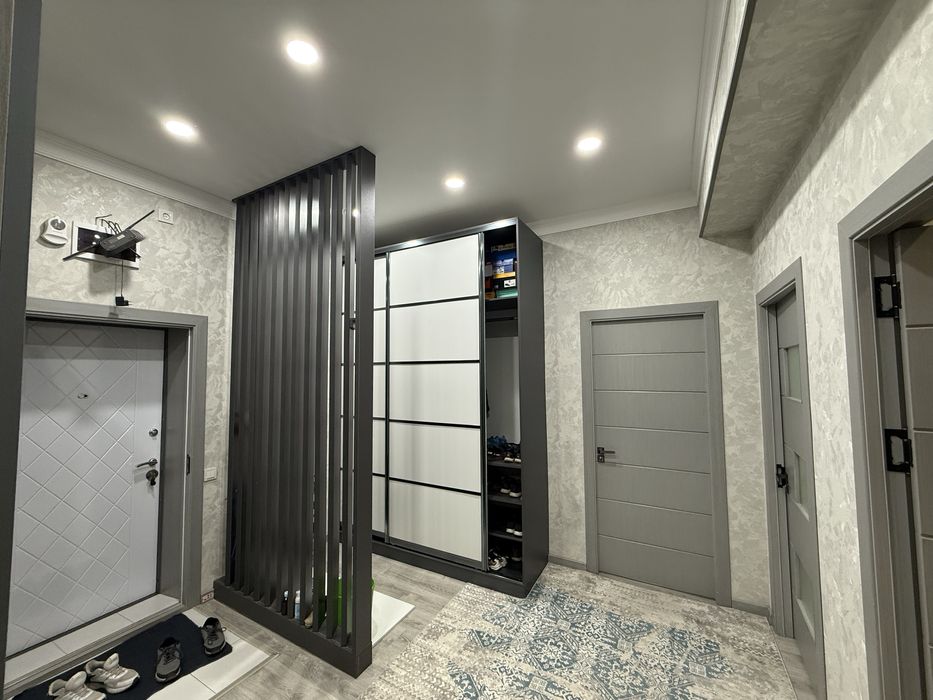 Продается Евро квартира, Мирабадский р-н, Куйлюк Массив 1 4/3/6 114м2