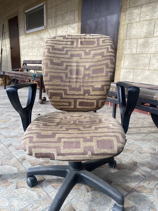 продаю кресло для дома