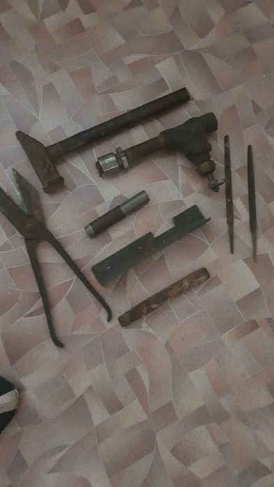 Продам (разгрузка инструментов)