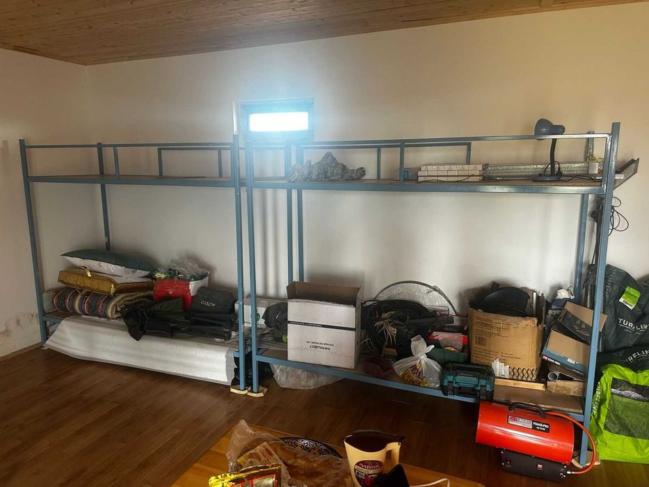 Двухъярусная кровать