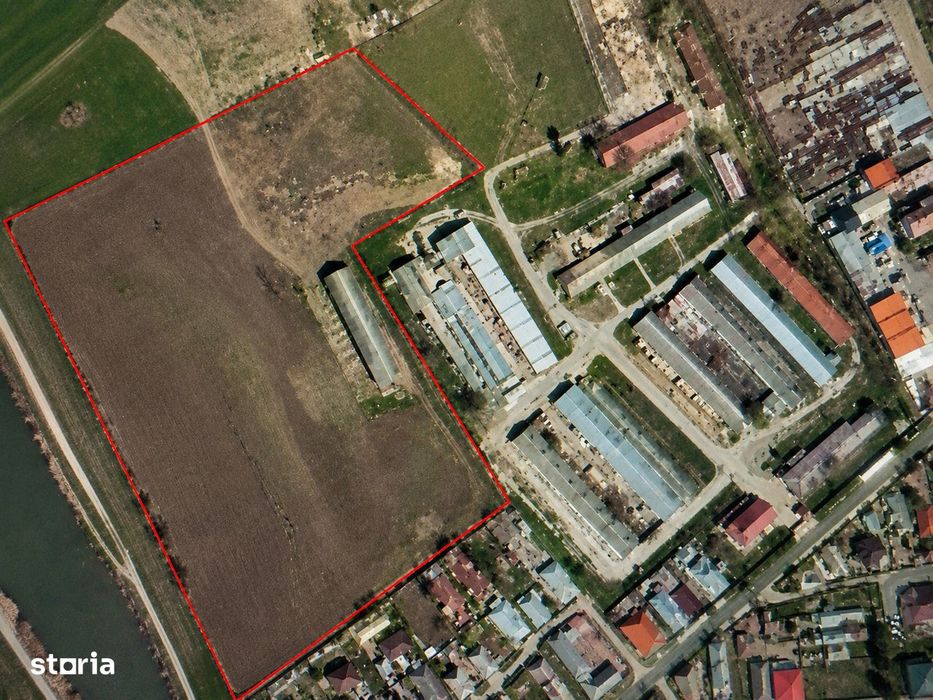 Teren intravilan 40.000 mp + hală 600 mp | Centru Ivești, Galați