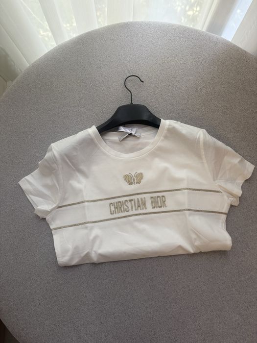 Продам женскую футболку Диор