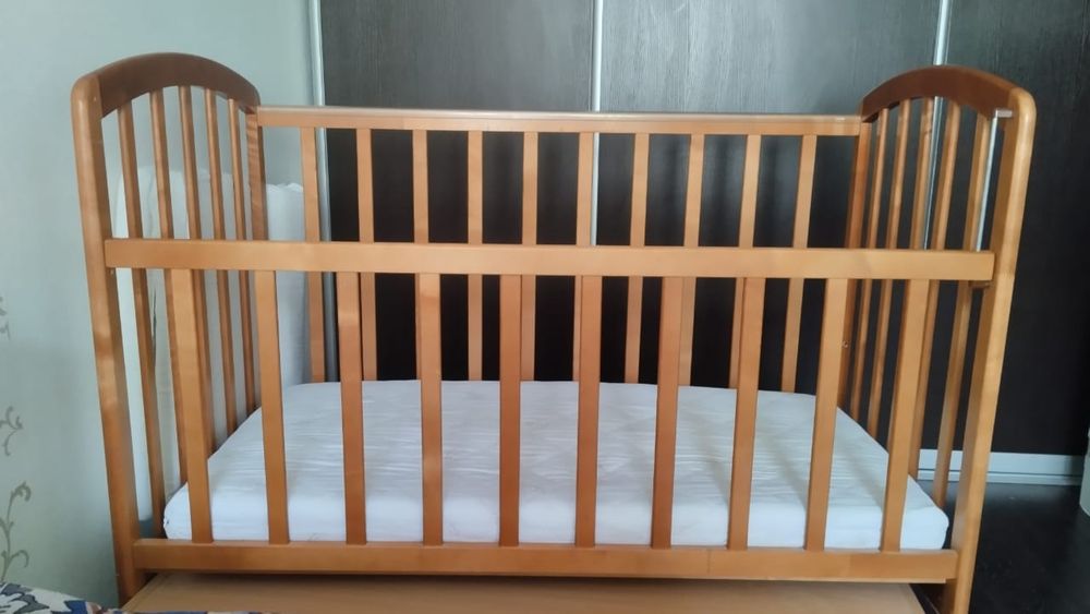 Продам детская кроватка