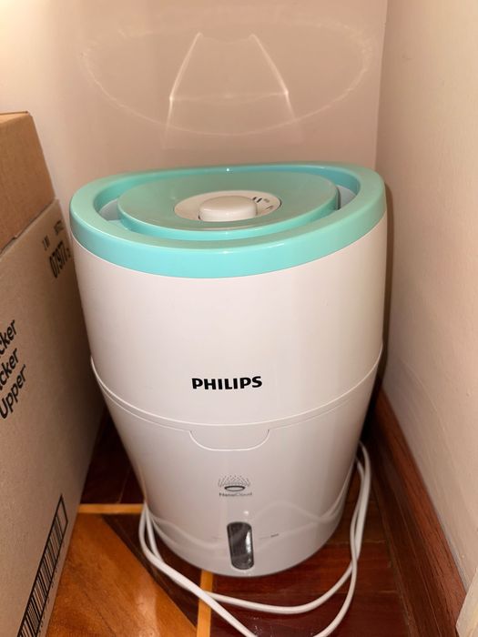 Увлажнитель воздуха. Воздухоувлажнитель Philips HU4801/01  БУ