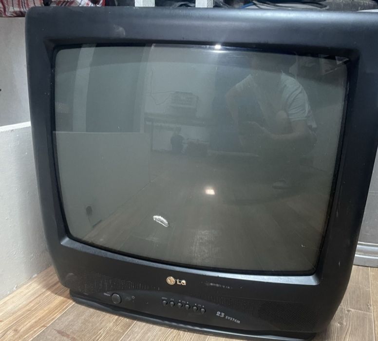 Телевизор б/у LG