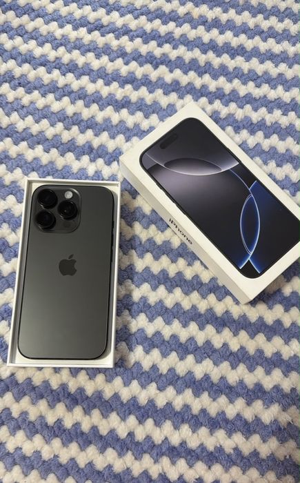 Iphone 16 pro продам