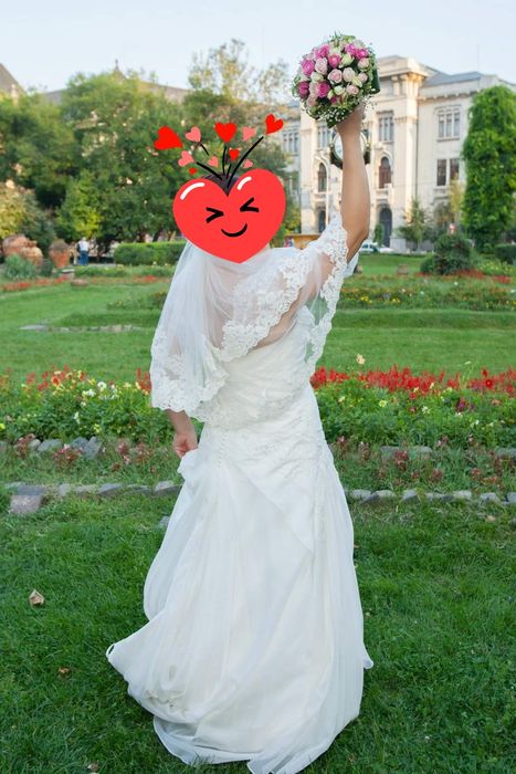 Vand rochie de mireasa Marithe