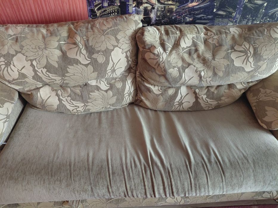 Продам диван раздвижной