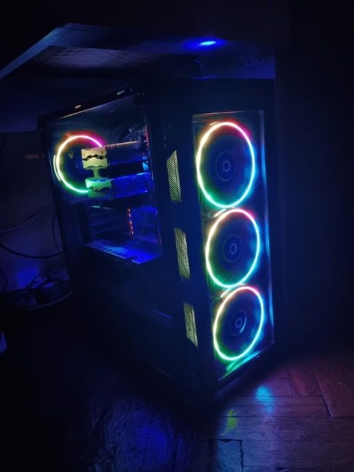 Caracasa gaming PC