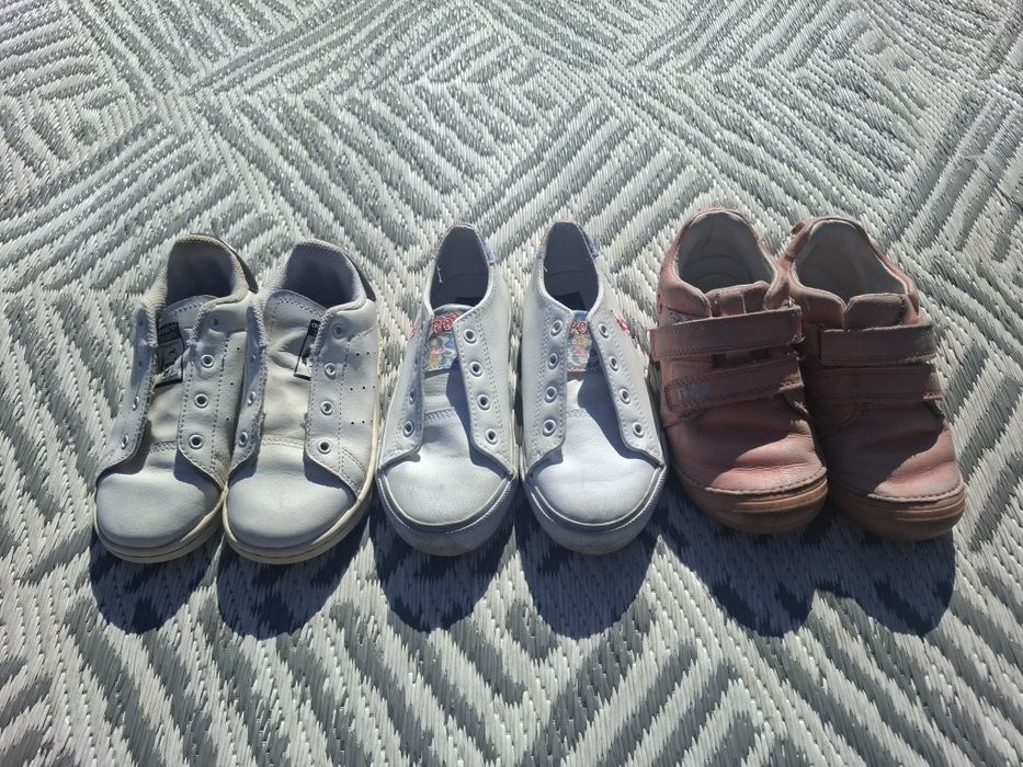 Vand adidasi originali si papuci dd step. Marime 26