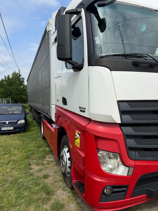 Ansamblu Mercedes Benz Actros MP4 1843 + Semiremorca Kogel 2014 standard