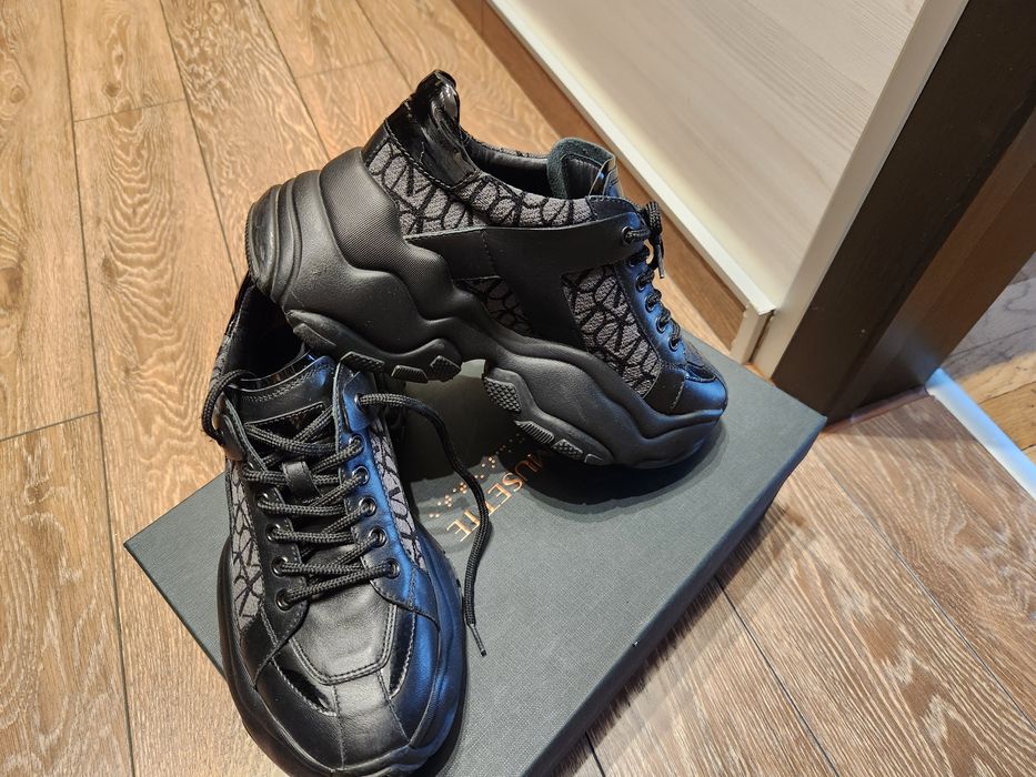 Обувки  на Musette