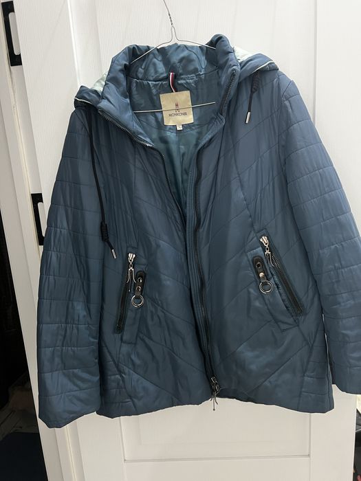 Продается женская куртка