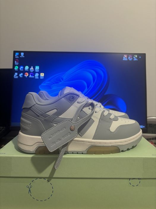 Off-White Out of Offce