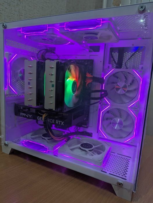 Корпус Аквариум с 7 ARGB кулерами