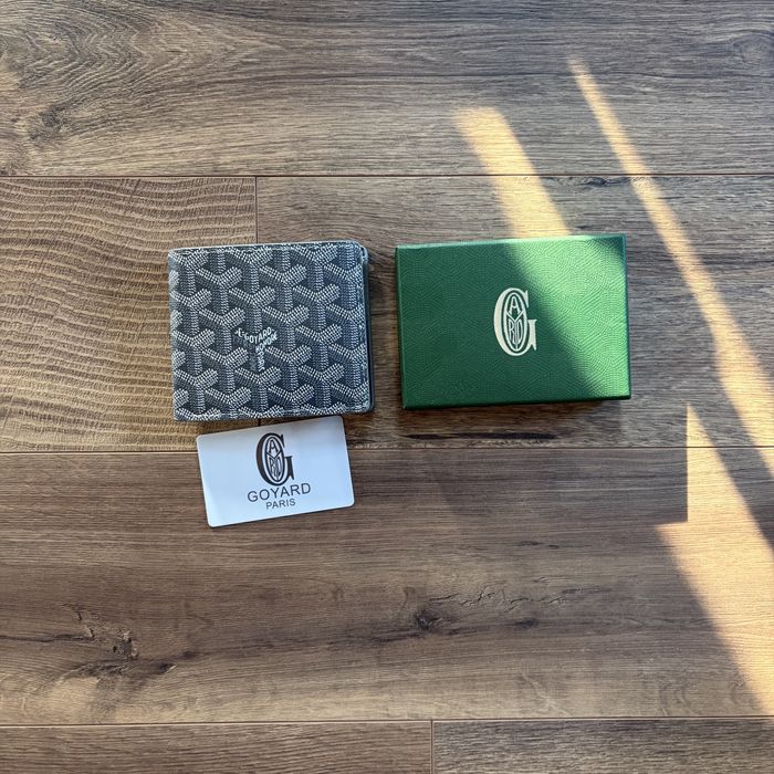 Goyard grey wallet